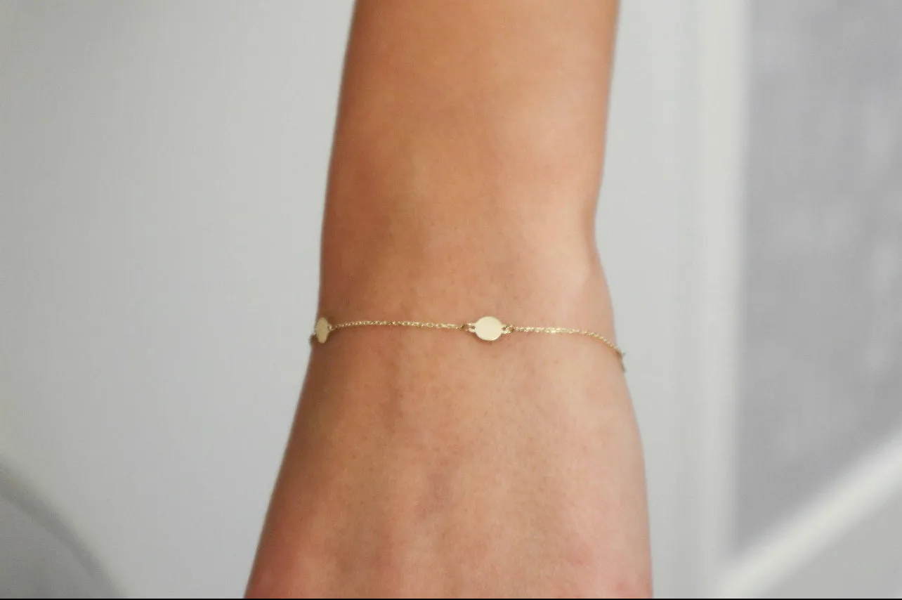 10k Gold Disc Bracelet