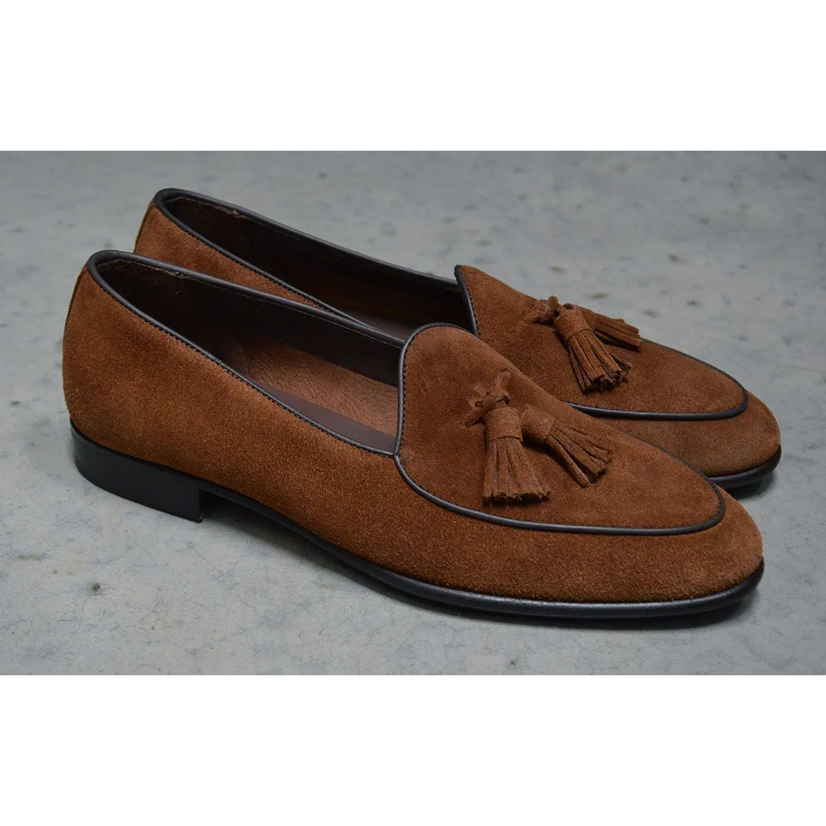 Berwick 1707 Tassel Belgian Loafer (5084) -Kudu Reverse Suede In Snuff Brown