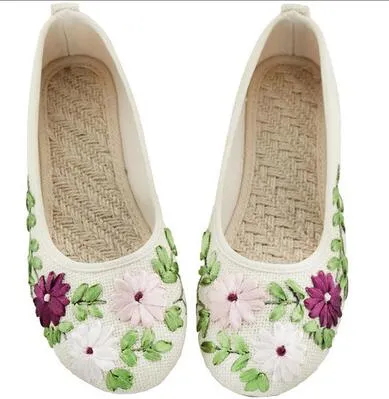 Vintage Embroidered Women Flats Flower Slip On Cotton Fabric Linen Comfortable Old Peking Ballerina Flat Shoes